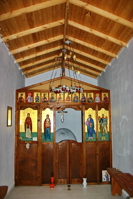 k-16 Altar Kirche.JPG